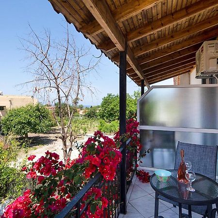 Irini Apartments And Studios Agios Gordios  Exteriör bild