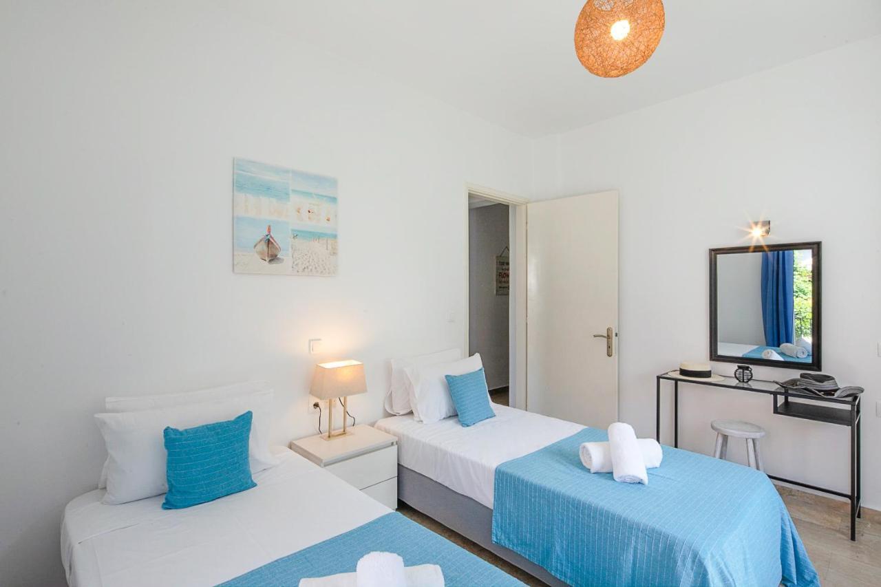 Irini Apartments And Studios Agios Gordios  Exteriör bild