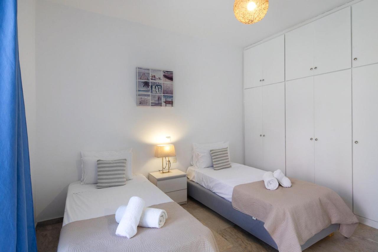 Irini Apartments And Studios Agios Gordios  Exteriör bild